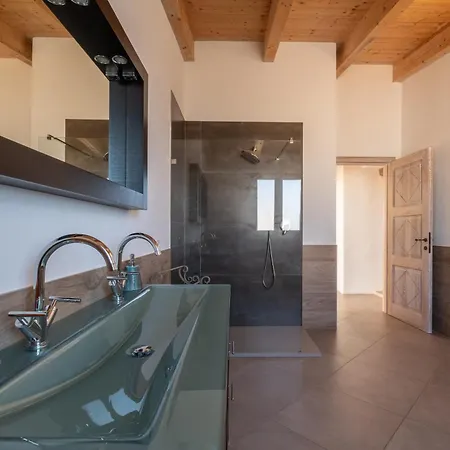 Dimoras Boutique Гостевой дом 4*